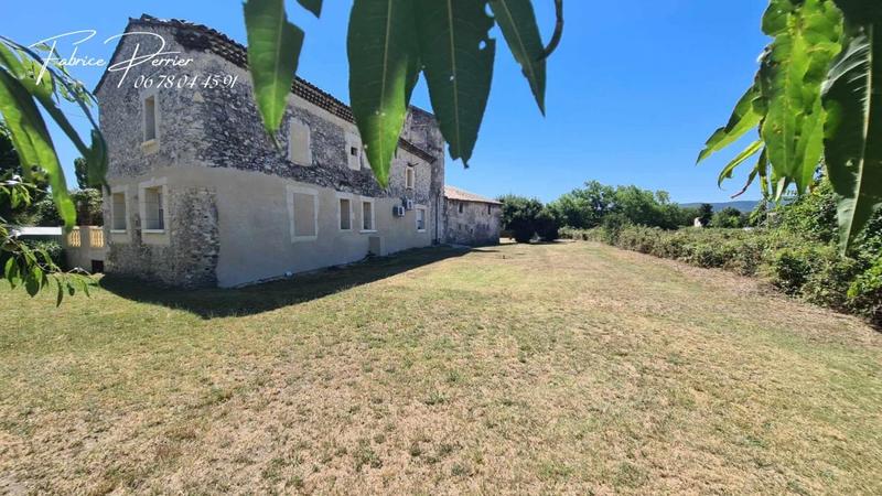 Maison - 290 m² - 10 pièces