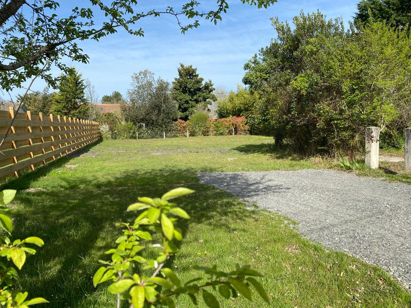 Terrain - 850 m²