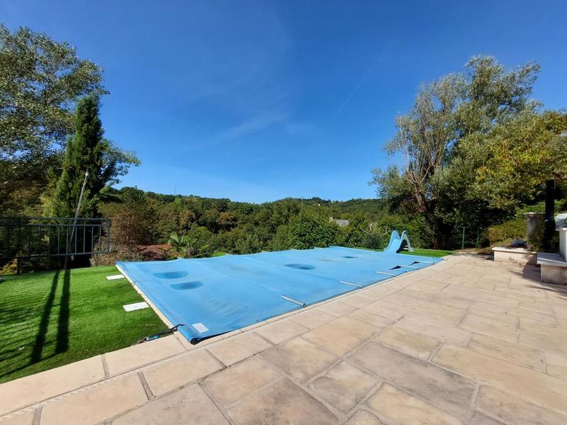 Villa - 157 m² - 6 pièces