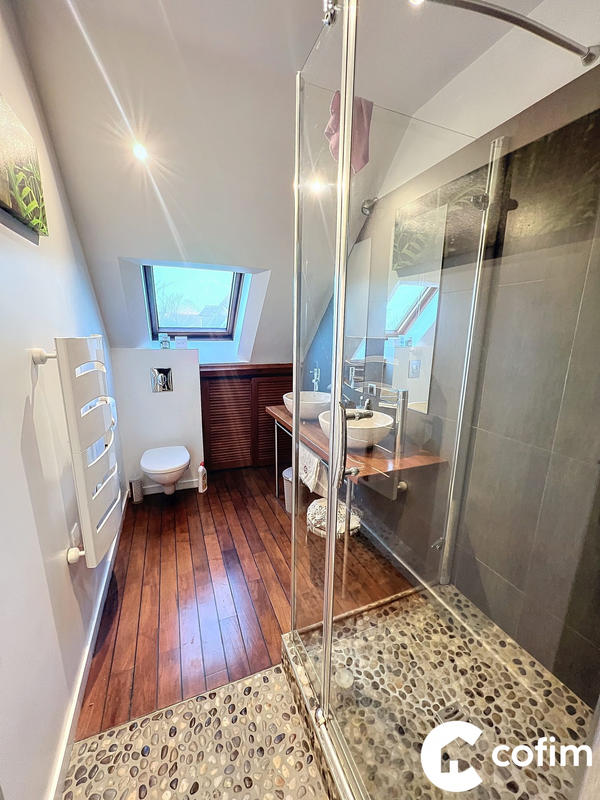 Villa - 163 m² - 6 pièces