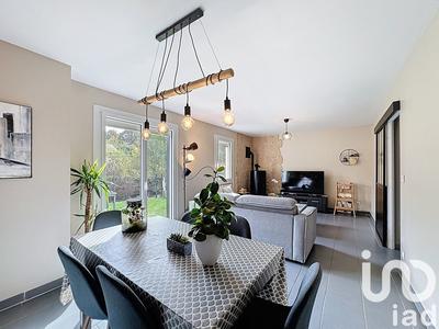 Maison - 92 m² - 4 pièces