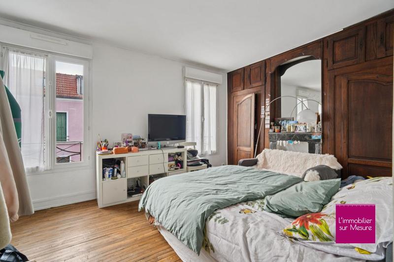 Maison - 210 m² - 6 pièces