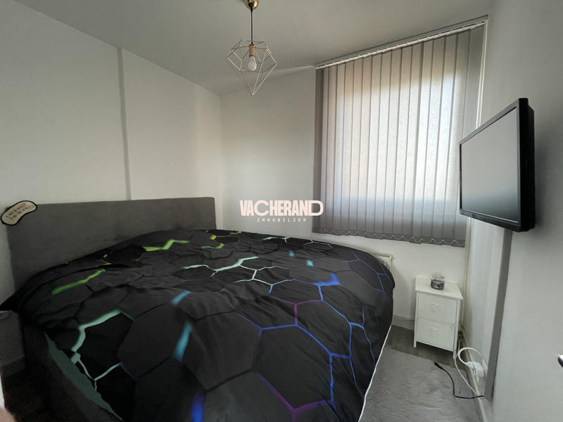 Appartement - 79 m² - 5 pièces