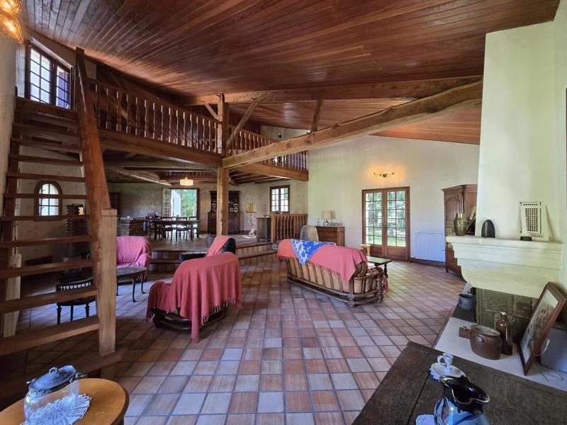 Maison d'architecte - 315 m² - 10 pièces