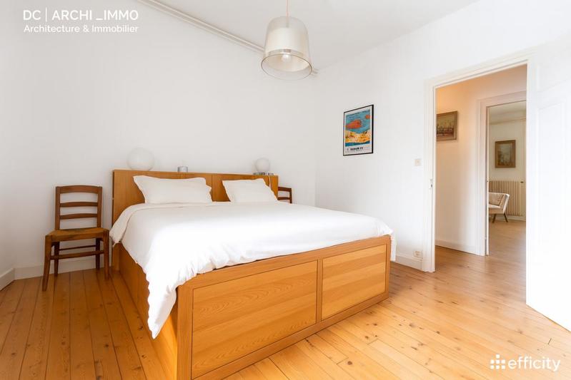 Appartement - 80 m² - 3 pièces