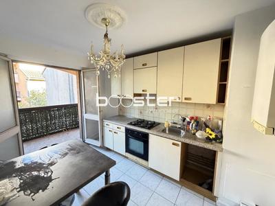 Appartement ancien - 61 m² - 3 pièces