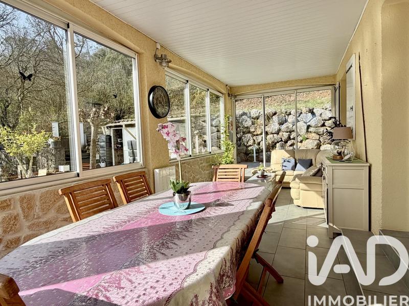 Maison - 171 m² - 6 pièces