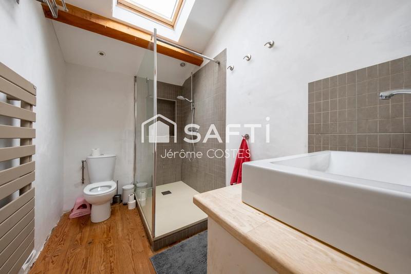 Maison - 205 m² - 6 pièces