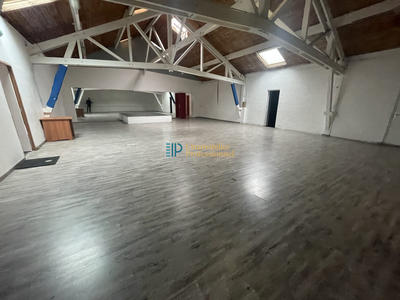 Local commercial - 1 120 m²