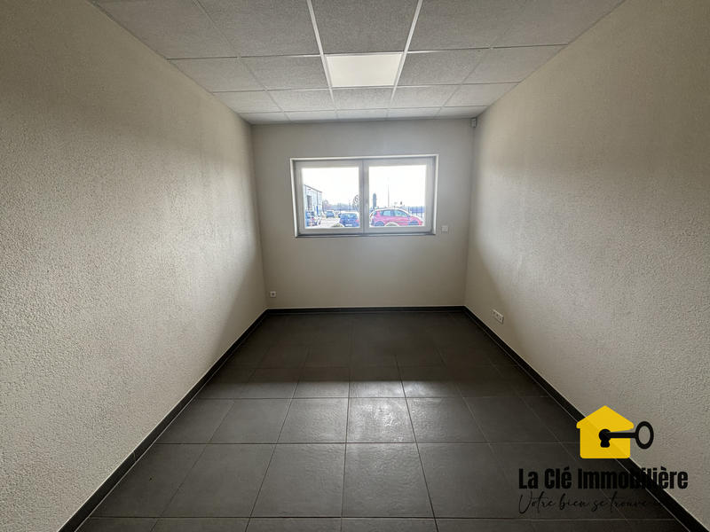 Local commercial - 399 m² - 7 pièces