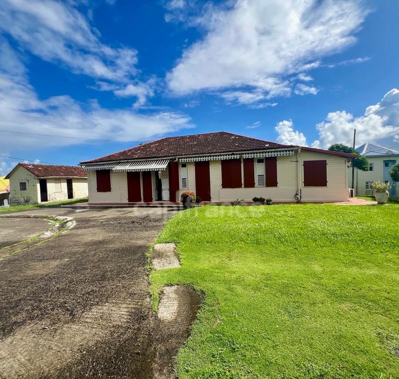 Propriété - 158 m² - 4 pièces