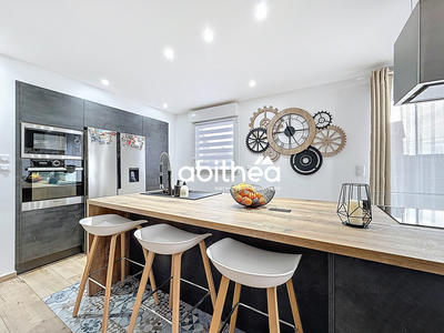 Maison - 100 m² - 5 pièces