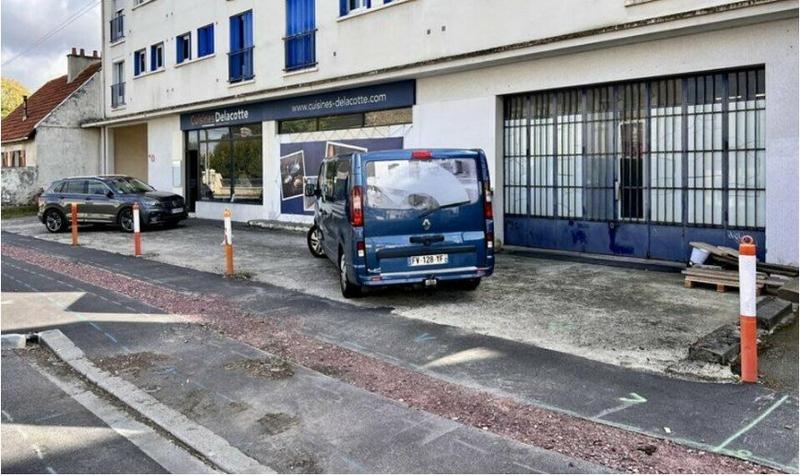 Local commercial - 141 m²