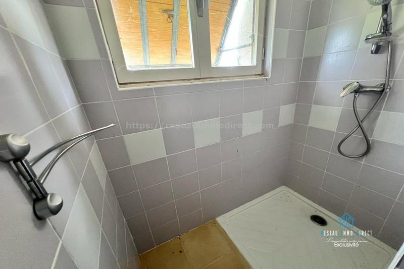 Maison en pierre - 242 m² - 9 pièces