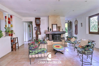 Maison - 170 m² - 7 pièces