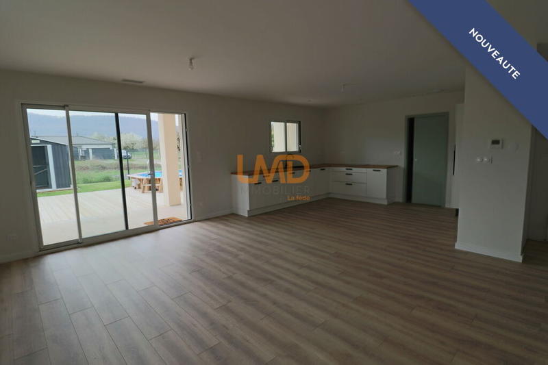 Maison - 102 m² - 5 pièces