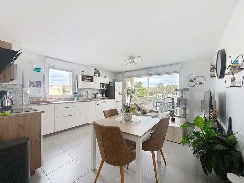 Appartement - 60 m² - 3 pièces