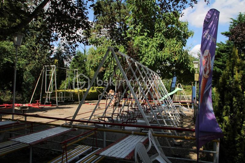 Demeure - 750 m² - 10 pièces