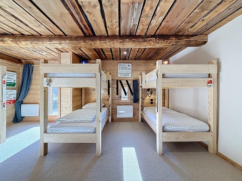 Châlet - 285 m² - 8 pièces