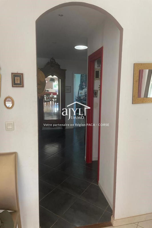 Maison - 136 m² - 5 pièces