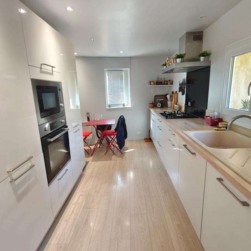 Propriété - 128 m² - 4 pièces