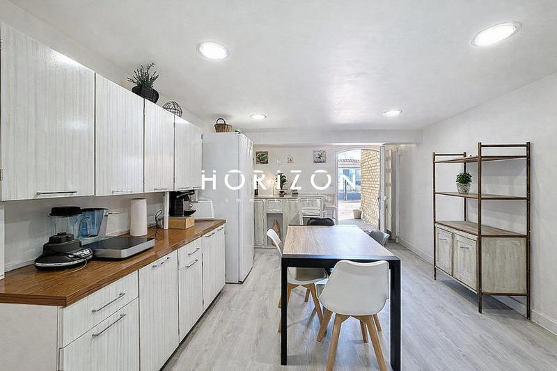 Maison ancienne - 195 m² - 8 pièces