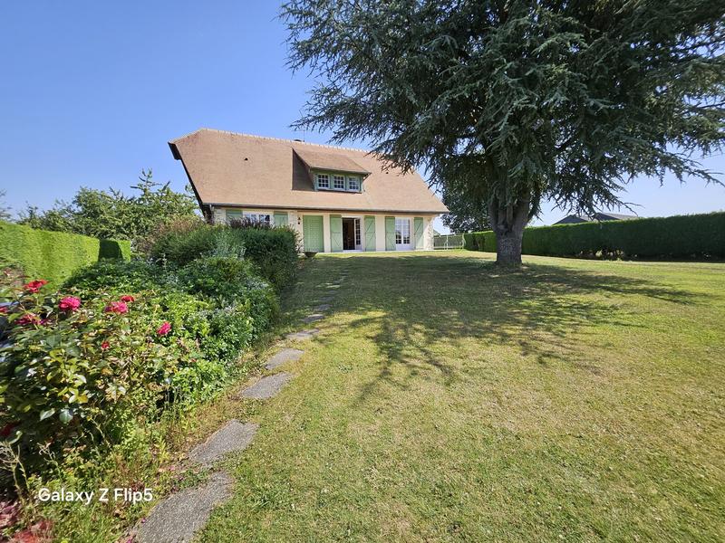 Maison - 180 m² - 9 pièces