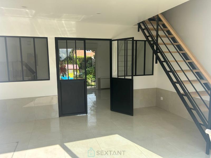 Maison contemporaine - 230 m² - 9 pièces