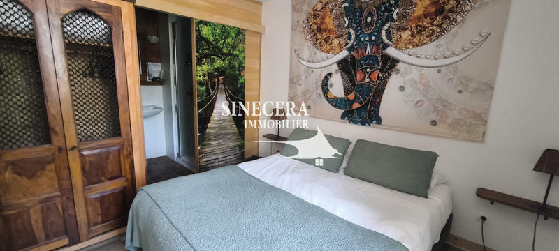 Maison - 350 m² - 17 pièces