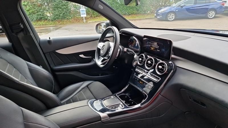 Mercedes Glc 300 E 9g-Tronic 4matic Amg Line