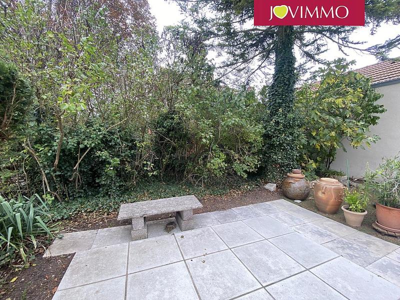 Maison - 237 m² - 9 pièces