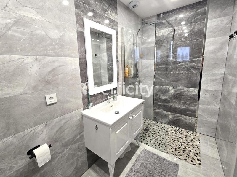 Maison - 146 m² - 6 pièces