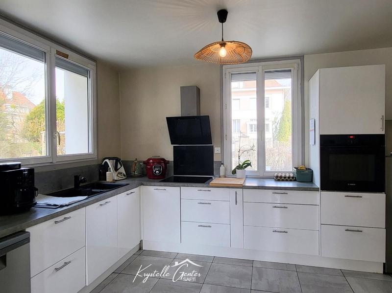 Maison - 80 m² - 4 pièces