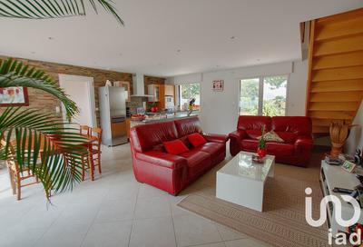 Maison - 170 m² - 7 pièces