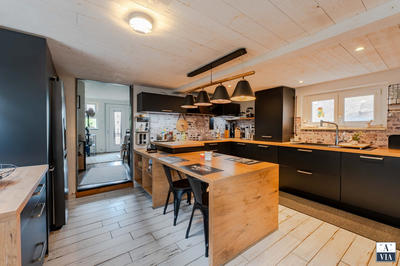 Maison traditionnelle - 125 m² - 4 pièces