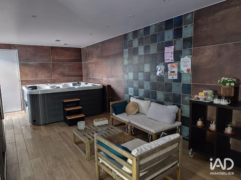 Local commercial - 566 m²