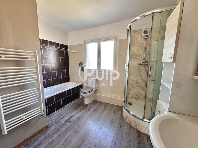 Maison - 127 m² - 6 pièces