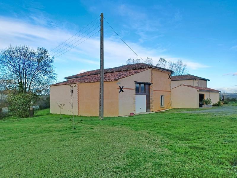 Maison - 258 m² - 6 pièces