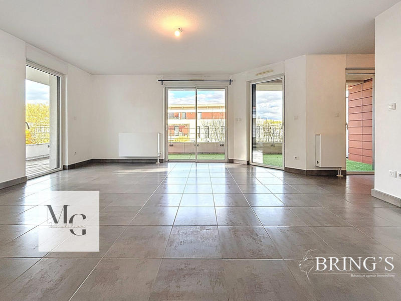 Appartement - 90 m² - 5 pièces