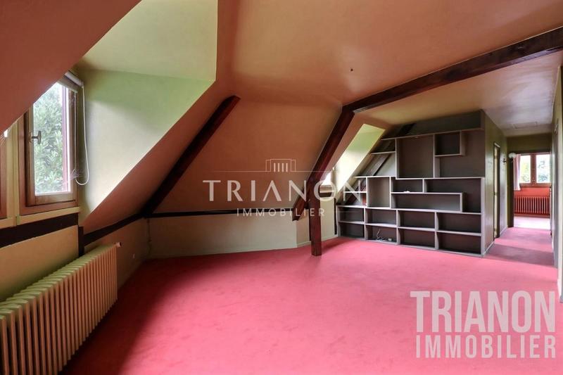 Maison - 240 m² - 7 pièces