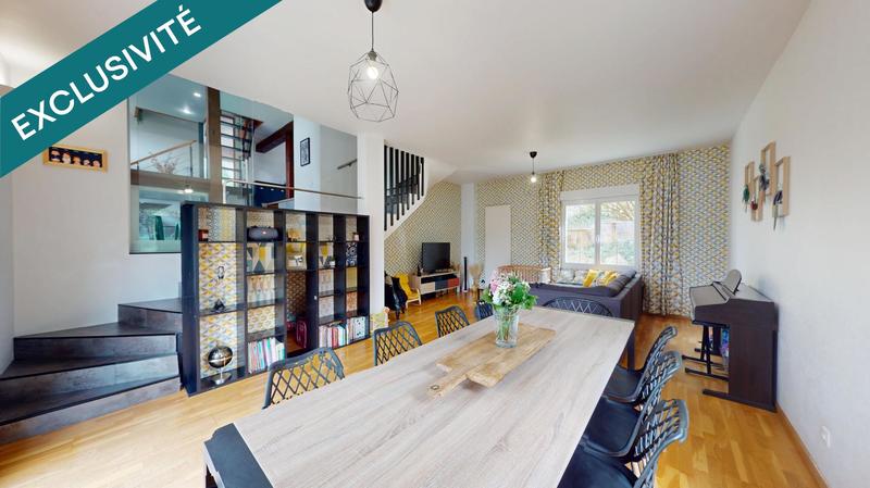 Maison - 151 m² - 6 pièces