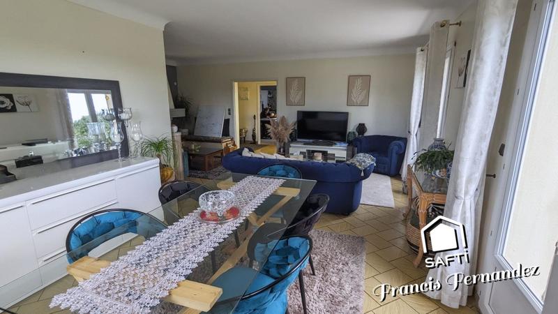 Maison - 159 m² - 6 pièces