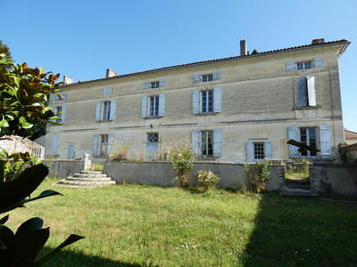 Maison - 513 m² - 15 pièces