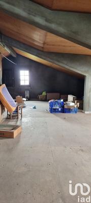 Maison - 330 m² - 10 pièces