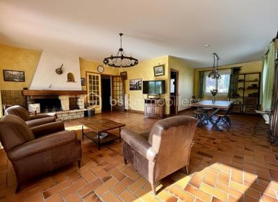 Maison - 175 m² - 8 pièces