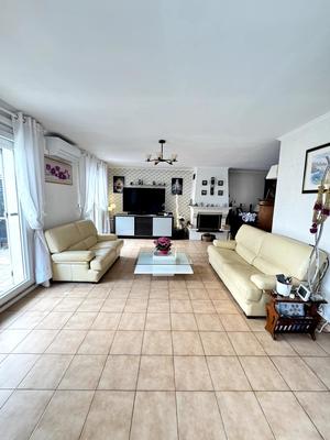 Maison - 188 m² - 8 pièces