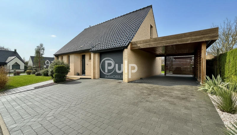 Maison - 92 m² - 6 pièces