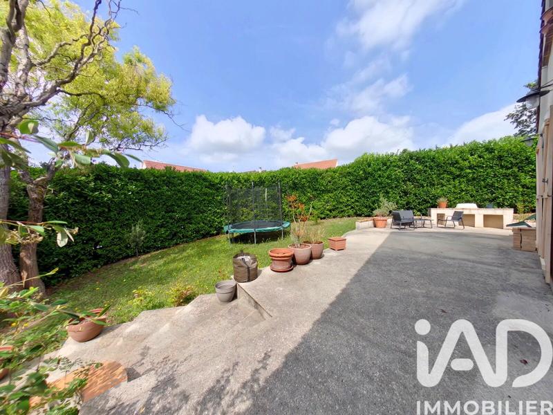 Maison - 140 m² - 7 pièces