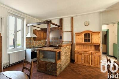 Maison - 202 m² - 8 pièces