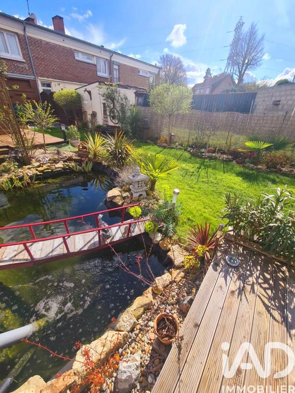 Maison - 90 m² - 5 pièces